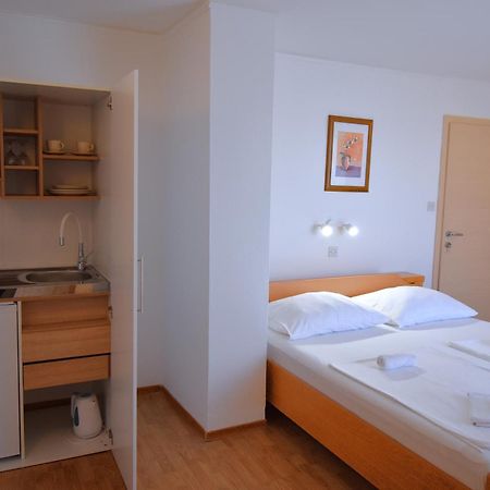 ראב Guest House Sandra מראה חיצוני תמונה