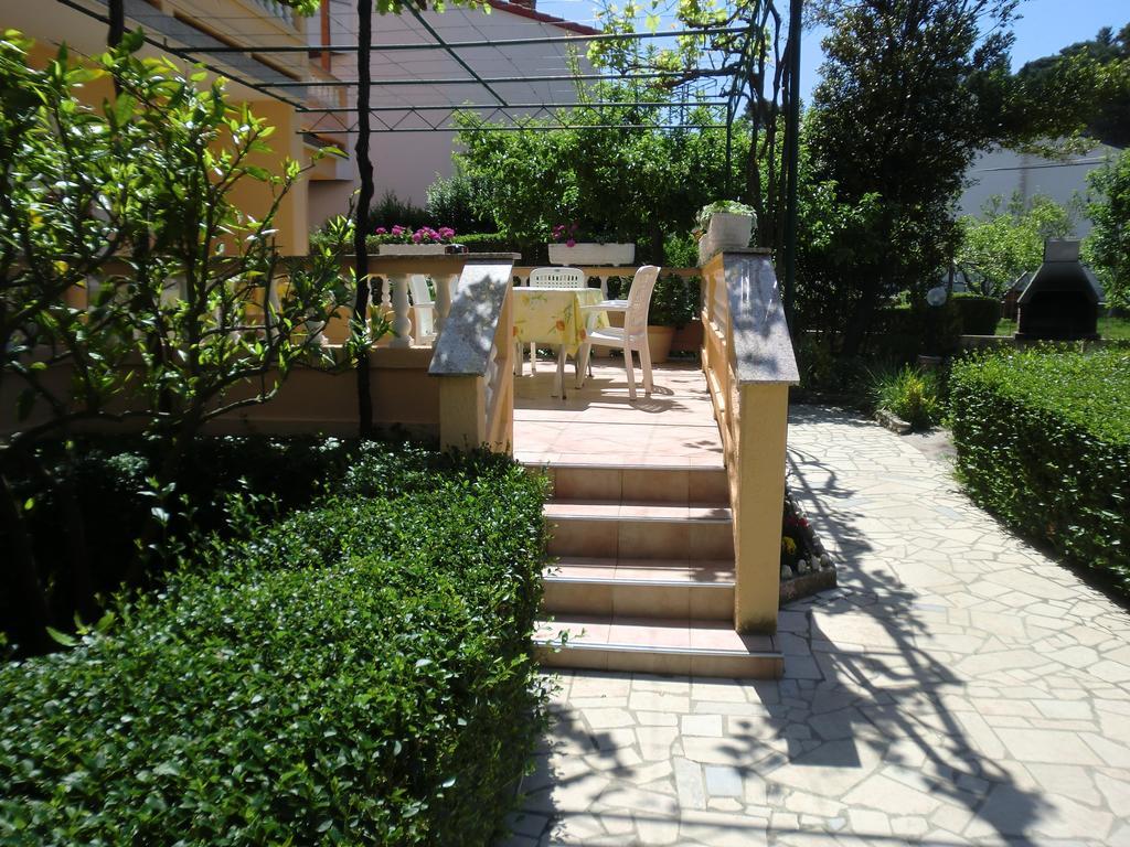 ראב Guest House Sandra מראה חיצוני תמונה