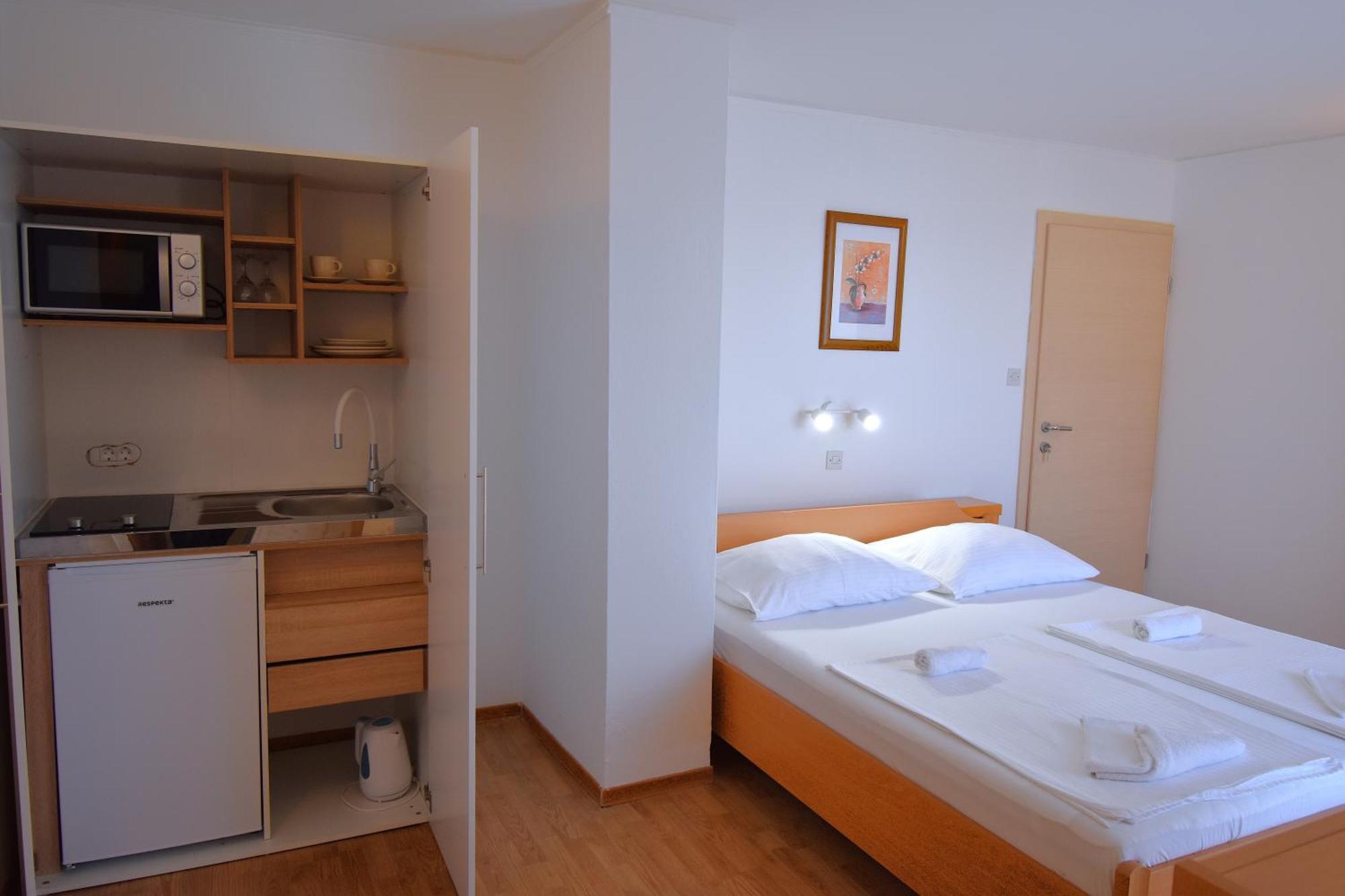 ראב Guest House Sandra מראה חיצוני תמונה